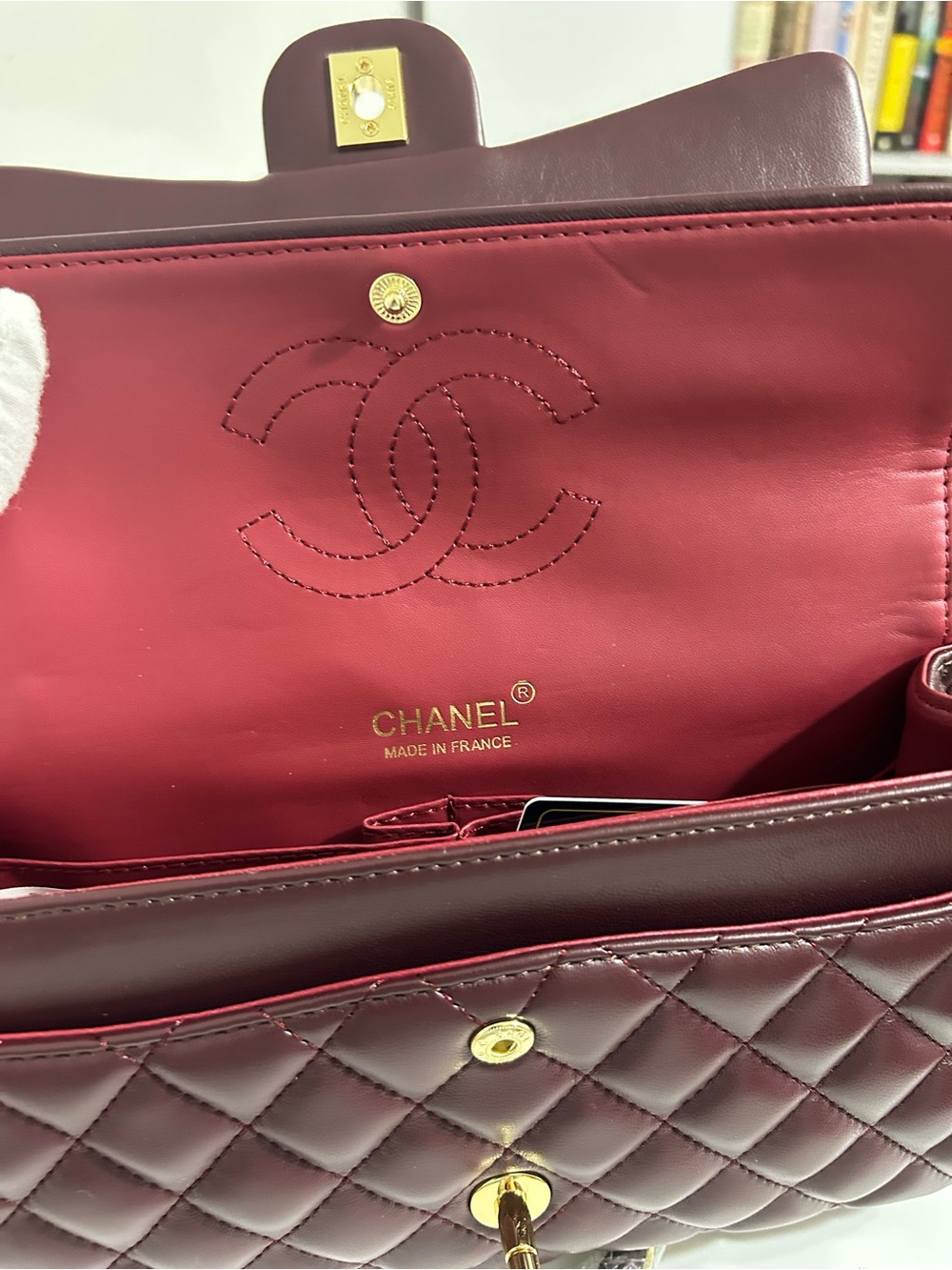 Quilted Medium Size Shoulder Bag - Picture 8 of 16